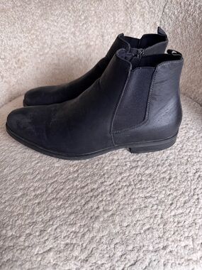 Van Heusen Men’s Black Chelsea Ankle Boots Zip Side Dress Casual Shoes size 11